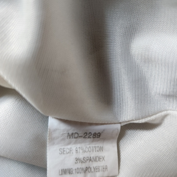 Akira floral size small - Picture 7 of 7